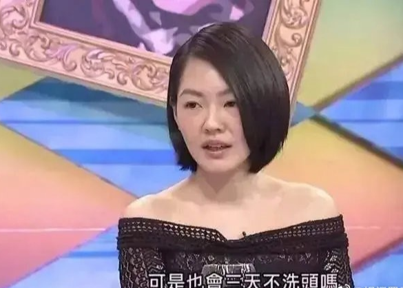 朱莉|小s女儿爆料父母已经分居，反遭母亲怒骂：忘恩负义的小孩