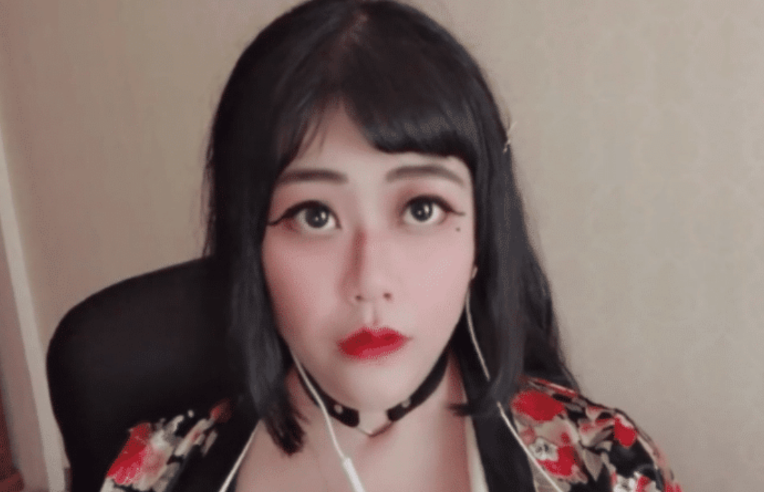 ?榜一大哥打赏女网红180万,网红丈夫出面:感谢大哥让我财务自由