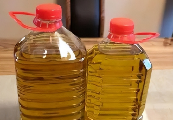 胃病|食用油变“毒油”？已有人胃病恶化，卫生组织再三呼吁：少用、少吃