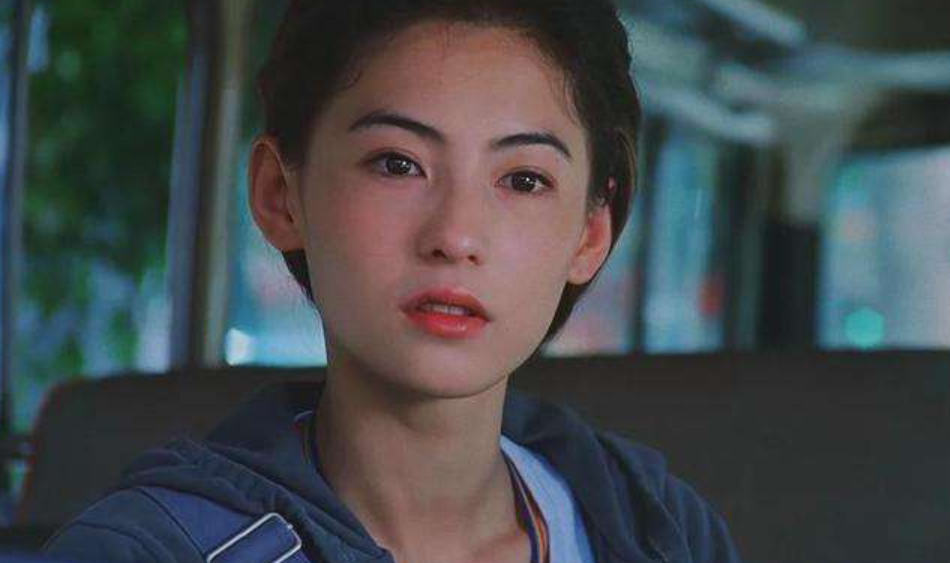 张柏芝|鲁豫自创问题，张柏芝听完苦笑，网友：过去的就过去吧