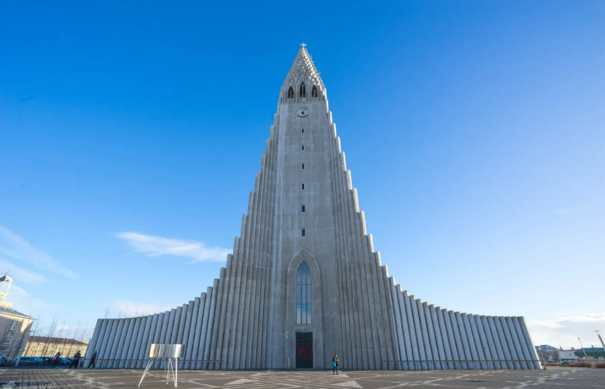教堂|冰岛，这里是一辈子要去一次的地方，很美很天然