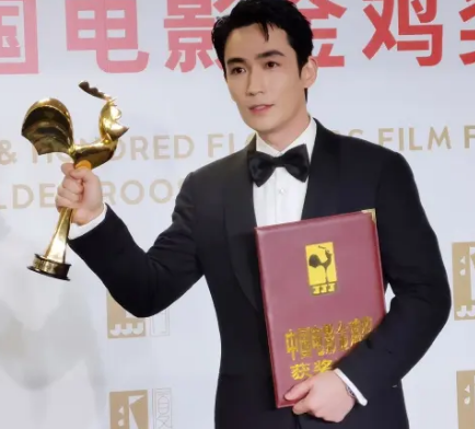 倪妮|金鸡奖几大看点:刘德华毛遂自荐,倪妮惊艳全场,朱一龙爆冷突围