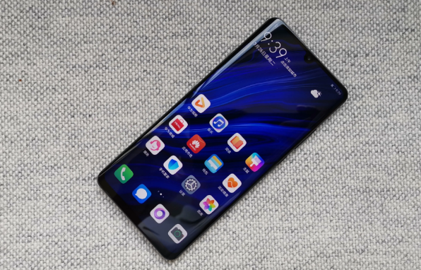 英特尔|p40还是不卡的，不过p40有个问题，没有合适的膜