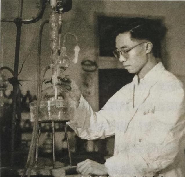 关键一棒！他参与完成了第一个由中国人确定化学结构和全合成的生物碱