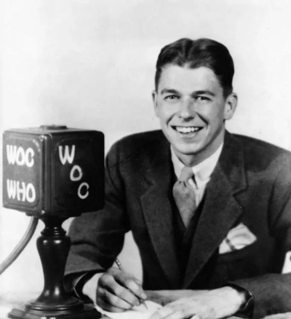 罗纳德·里根|泽连斯基和里根,均是演员从政当选总统,谁演戏更成功?