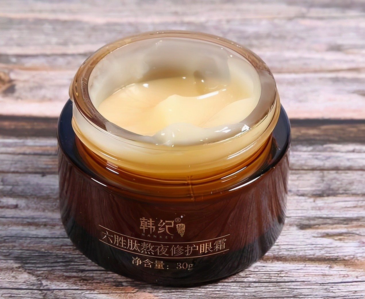 眼霜 女人涂眼霜要趁早！推荐5款口碑不错的国产眼霜，好用还不贵。