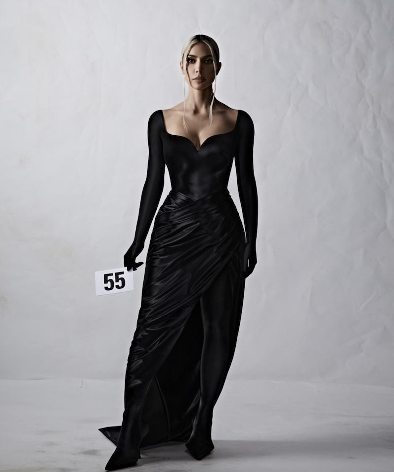 妮可基德曼、金卡戴珊齐登巴黎世家天桥，巴黎高订周星光熠熠