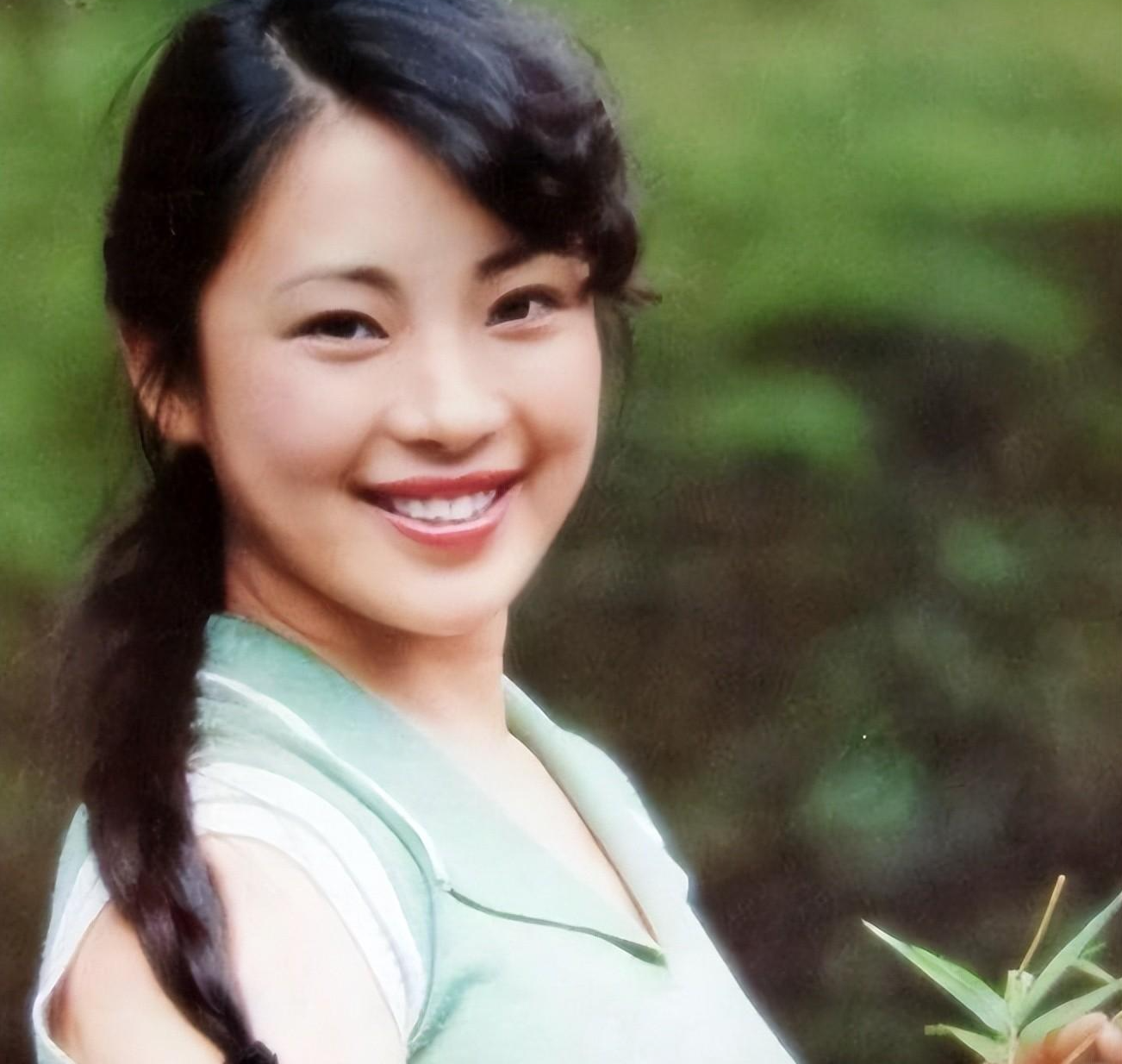 李连杰|李连杰抛弃糠糟之妻,却去选择了利智