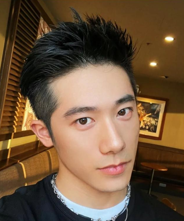 运动 精选男士发型推荐这16款，既有型还精神，想不帅都难