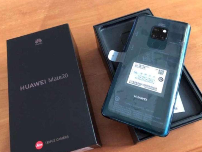 mate20|买手机不要买最低容量的,容量大的读取和写入频率小,这样就不会卡