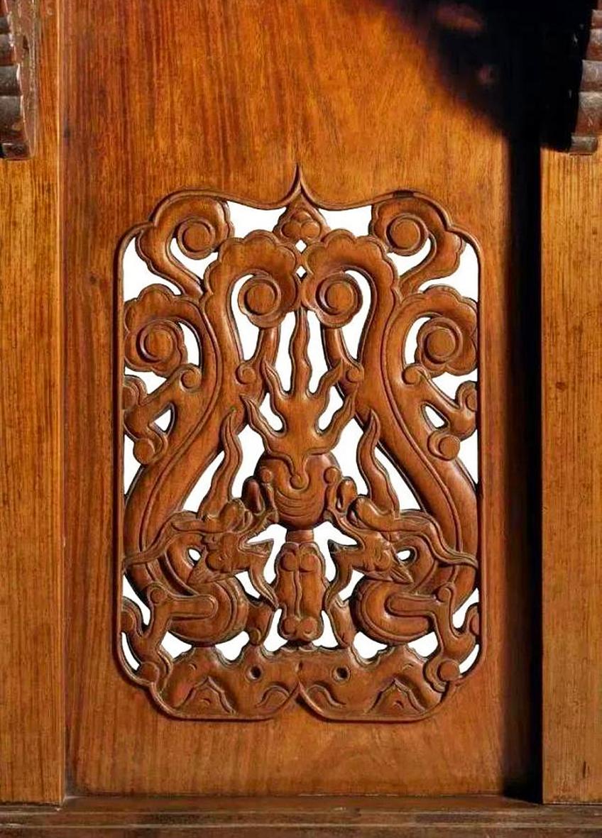 翡翠|佳士得香港2022秋拍,黄花梨家具收藏热度再创新高!