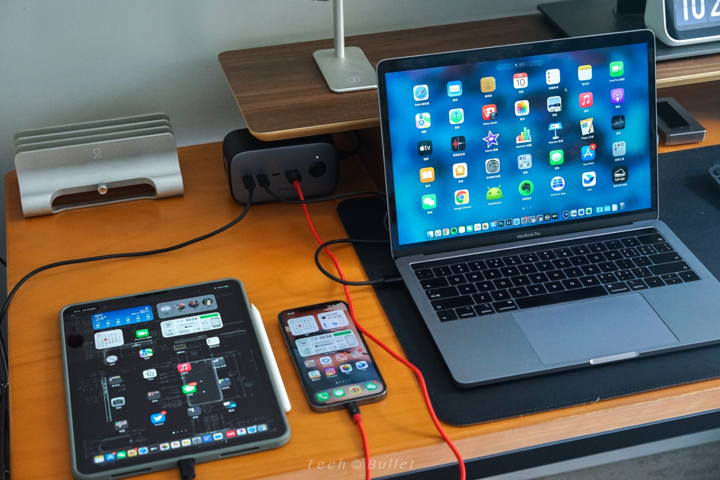 MacBook Pro|绿联 100W 智充魔盒 Pro 体验：桌面多设备充电福音