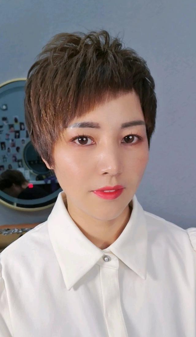 流行 15款新流行女发，不分长短都很美，很多爱美的女性都在剪