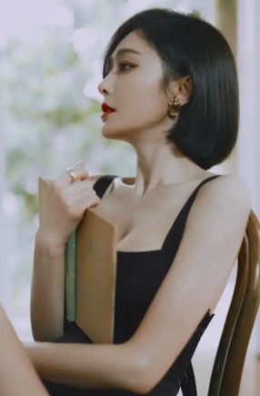 秦岚|40多岁的秦岚生图竟这样？