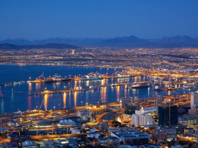 江南百景图|开普半岛北端的开普敦,地名意为海角之城,它是南非最古老的城市