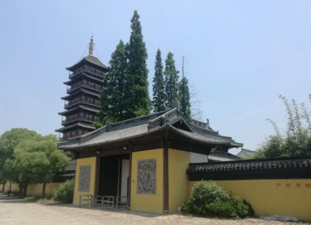 黄岛区|荆门市的城东有一座山，山上有一尊塔，塔名东宝塔