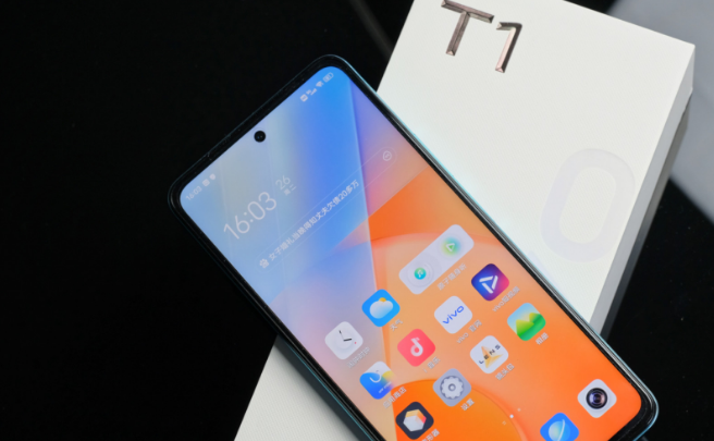 苹果公司|VivoT2搭载5500毫安大电池，最高版本，售价不到三千元