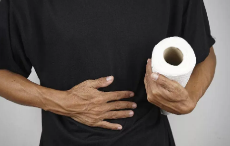 肝脏|肝癌善于“伪装”,提醒:酒后若有3种现象,可能是肝病来临的预兆