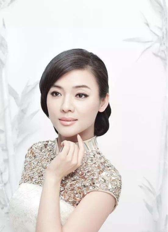 古装剧|军中绿花陈思思近照，特别漂亮的湘妹子，她45岁了，为何仍然未婚