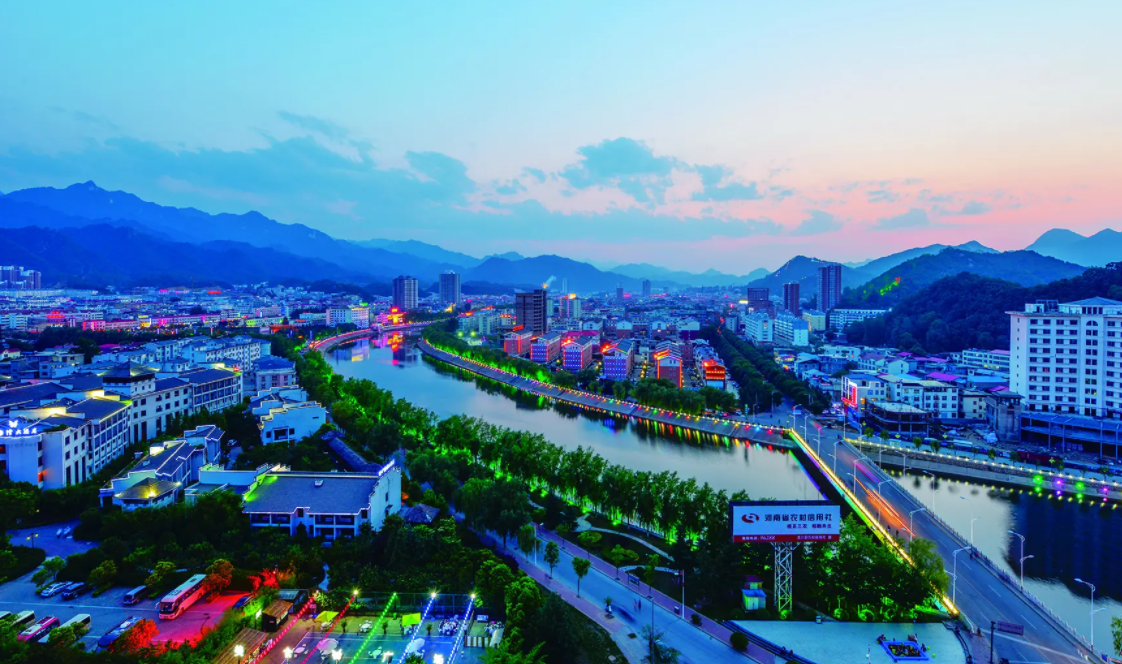 老君山|这里不仅有老君山,你还知道栾川县有哪些好玩的地方,快和小编一起看看吧。