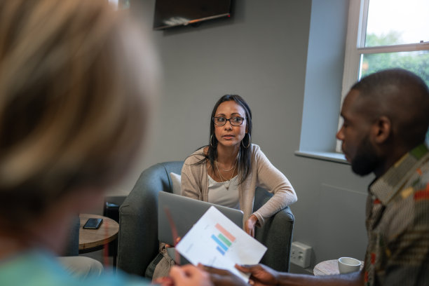 |人际交往,真正厉害的人,往往有这五种本事,在工作和生活方面