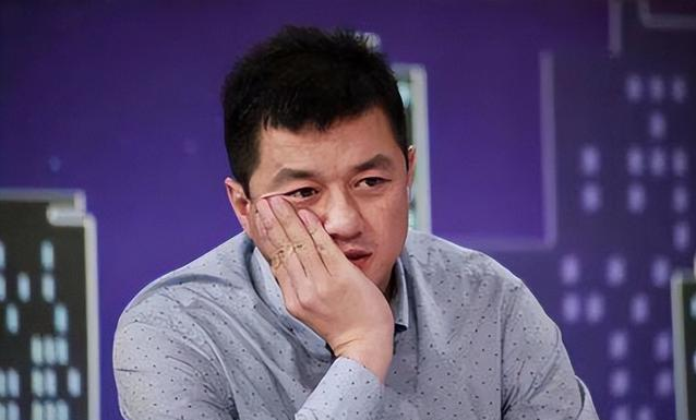 李亚鹏|李亚鹏酒后吐真言：王菲有栋别墅不让我进，里面挂满别的影帝照片