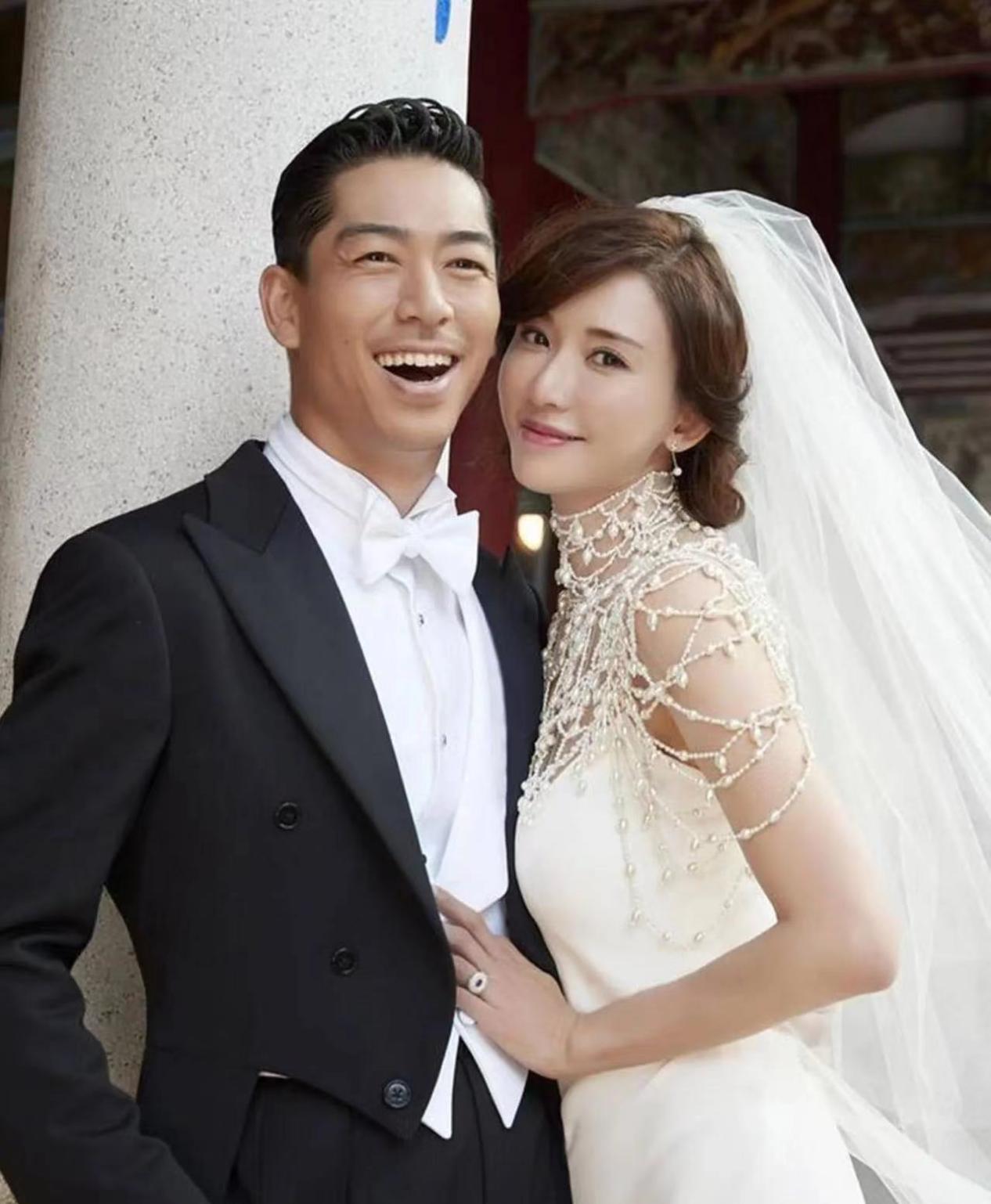 林志玲|47岁林志玲生子后现身，一袭白色纱裙，还是甜美气质模样