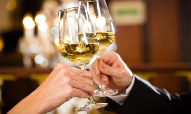 降血脂|长期喝酒应酬,这些癌症会紧随身后!要多留意