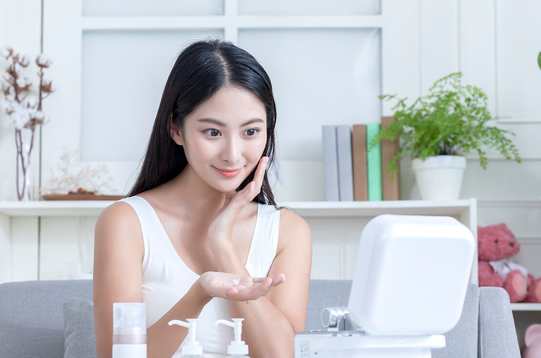 人到中年 人到中年更要懂得爱自己!在这4个地方多下点功夫,老了也有魅力