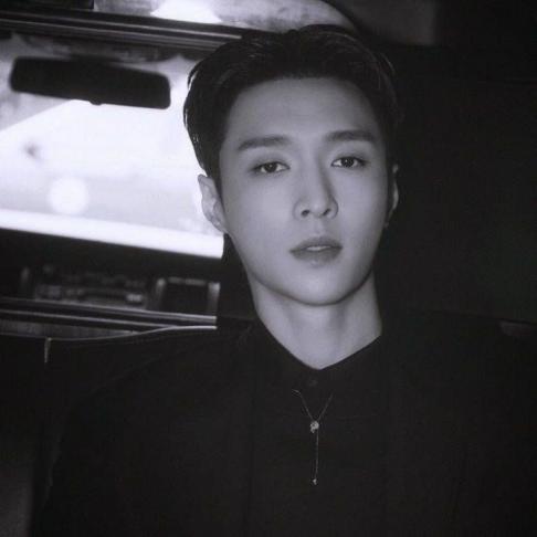 张艺兴|张艺兴的假发片，竟是连着帽子