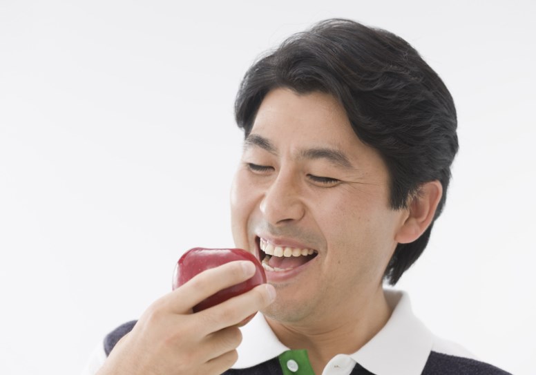 立冬|刷牙出血、牙龈萎缩、敏感刺痛！中医小妙招“养龈固齿”！