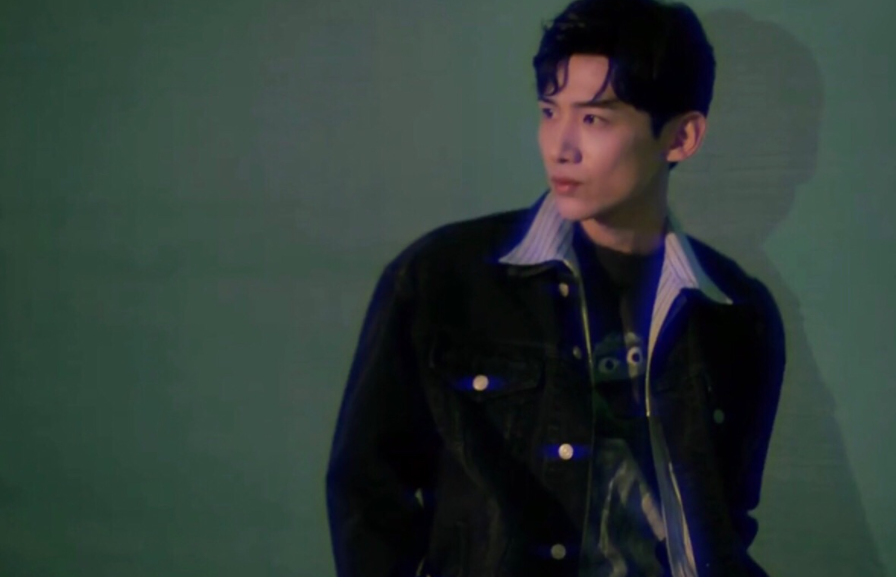 白敬亭|白敬亭各种风波和绯闻此起彼伏，真真假假，充满了玄机