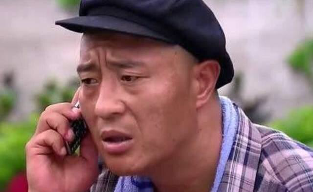 赵四|赵四开直播人气爆棚,被问和茅台老总应酬,形象瞬间崩塌