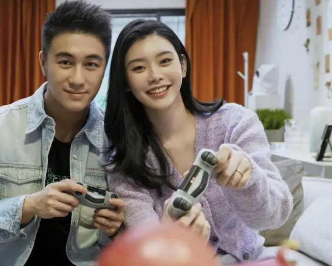 奚梦瑶|不会点火、没见过柴火锅,奚梦瑶的反应,代表了豪门太太的生活水平