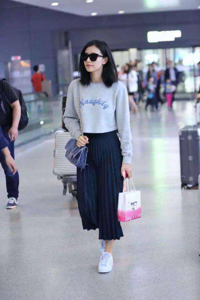 招聘|气质女神高圆圆，私服穿搭好女神，通过穿衣衬托好气质