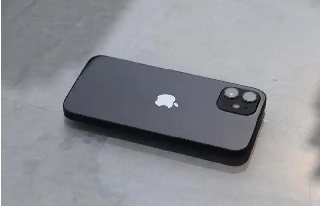 iPhone|苹果被罚款之后，终于妥协了，网友：多花钱的时代可算过去了