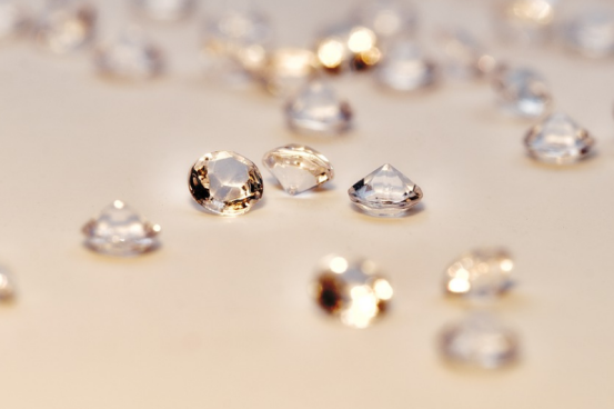 TimeJewelry时光珍宝：买钻戒是私人原创设计定制好还是专柜？