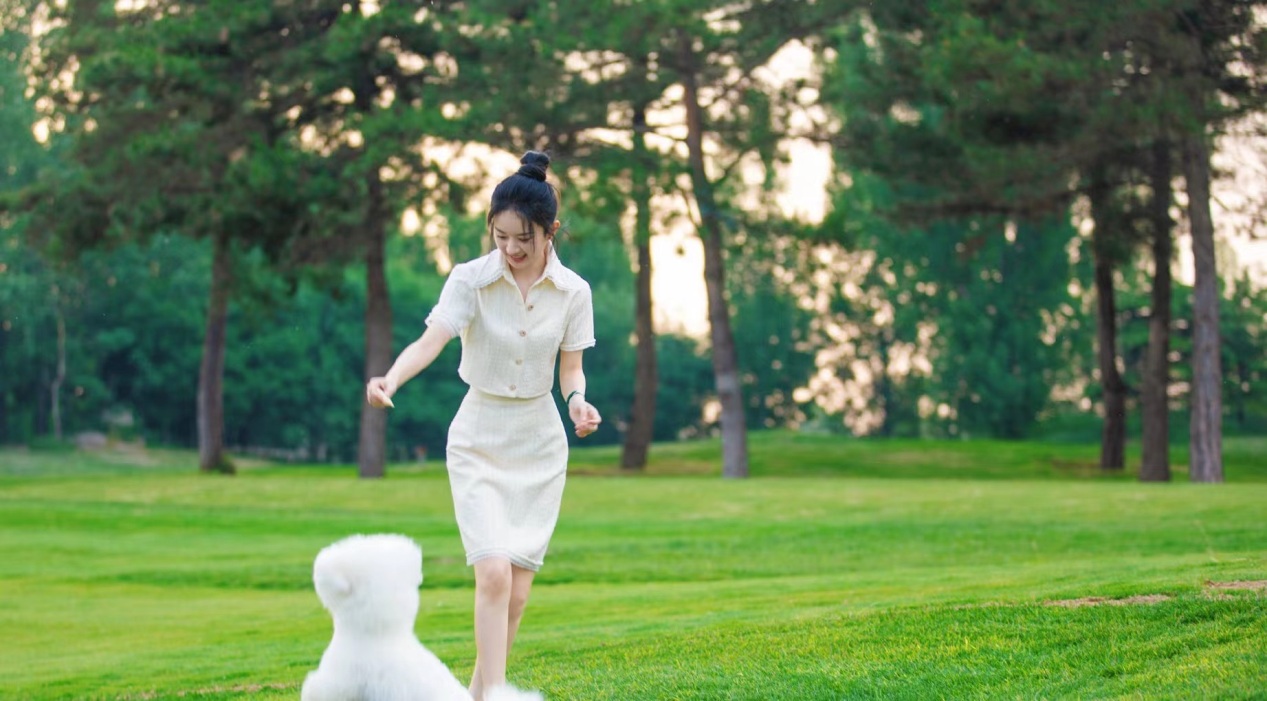 赵丽颖|恢复单身的赵丽颖,身着淡紫礼服,有“大女主”气质