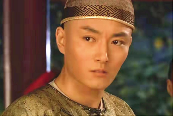 甄嬛传|《甄嬛传》果郡王的荷包中有甄嬛的小像和花瓣，浣碧是如何得知的？