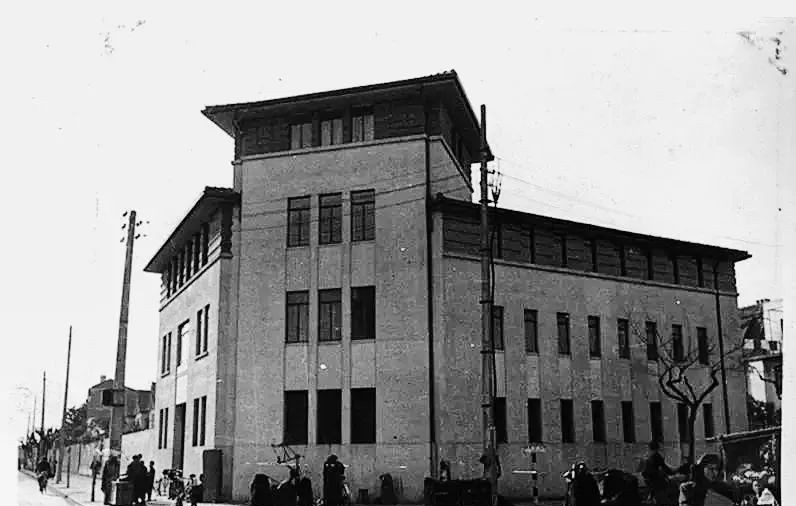 上海市|“扫地僧”：每天上班9小时，为看《非诚勿扰》把黑白电视换成彩色电视