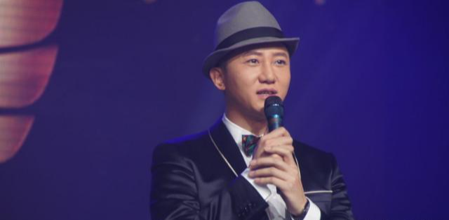 关喆|40岁歌手关喆三胎得女！8年前与葡萄牙妻子结良缘，全靠杨坤做媒人