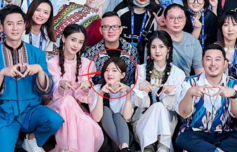 赵露思|《奔跑吧》：赵露思首秀被针对？看到节目组用意, 才懂她有多强