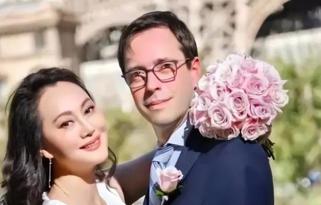 豪宅|8位晚年移居国外的老牌明星，住豪宅，嫁外籍老公，和儿女团聚