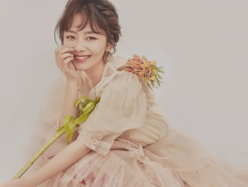 谭松韵|谭松韵颜值与演技加身，淳贵人只是高起点，用高成就为自己正名