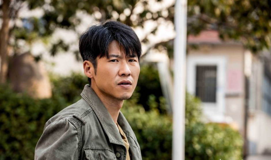 王骁|曾出演《白鹿原》配角，因“演员请就位”走红，深扒家世他竟是星二代？