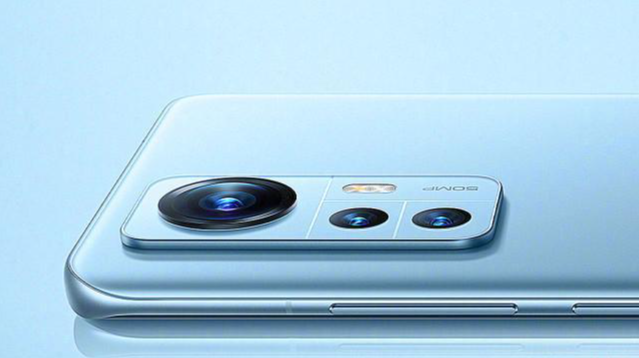 小屏|为什么iphone都不做小屏幕手机了，安卓却争先恐后的做