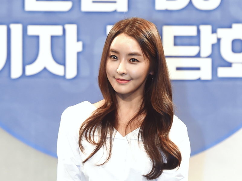 郑柔美|?    韩版海岩女郎，美丽温柔演技实力兼具，36岁收获美好爱情