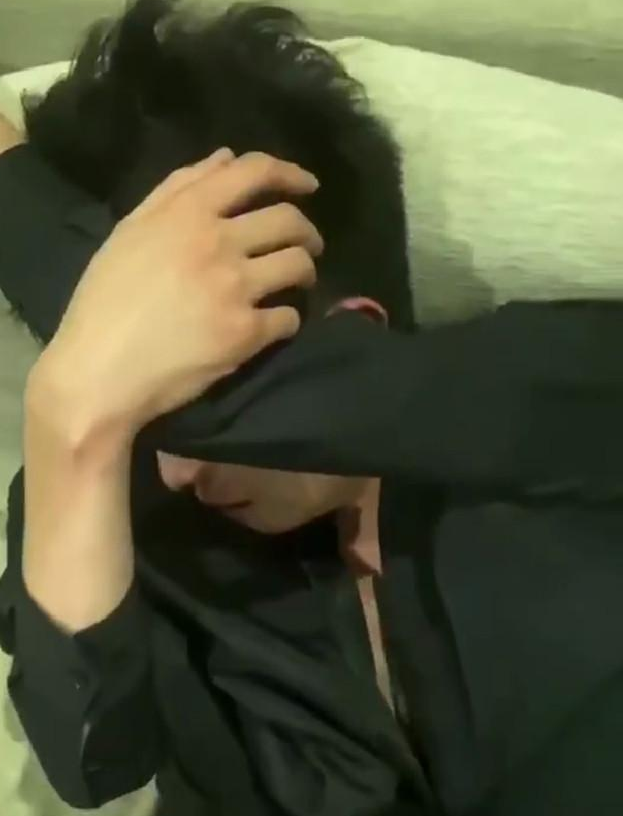 柳州男营销事件后续:涉事酒吧发布声明,当事人被教训视频流出