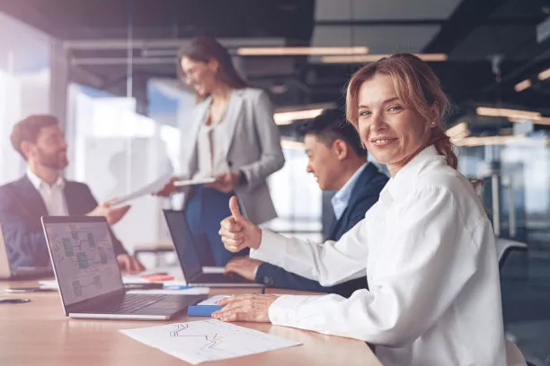 |职场做事不能搞得太小家子气，应懂得这8个“人情世故”，看懂了就懂了