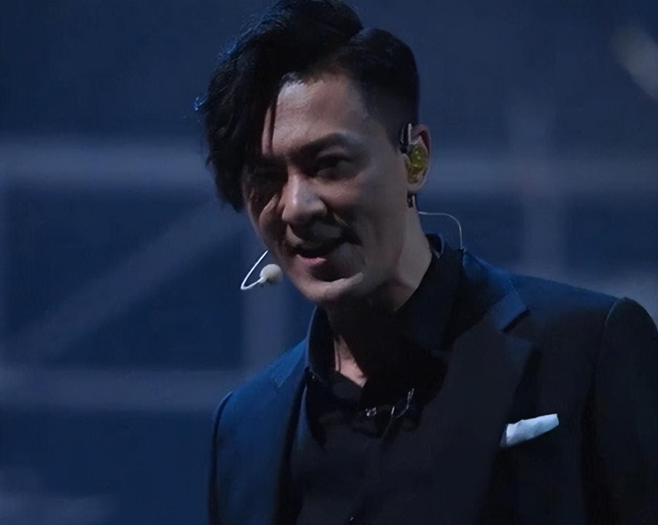 林峰|《披哥2》,人气排名大洗牌:林峯第六,2人跌出前十,1人成大黑马